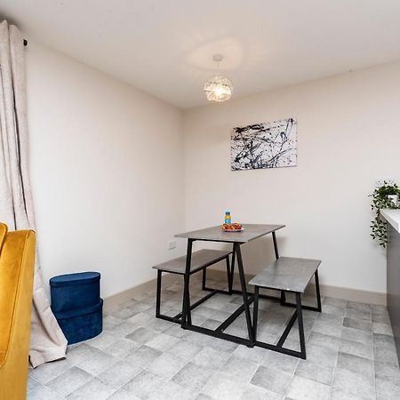 Avery House 2 - Two Bedroom With Outdoor Terrace By Bpne ดาร์ลิงตัน ภายนอก รูปภาพ