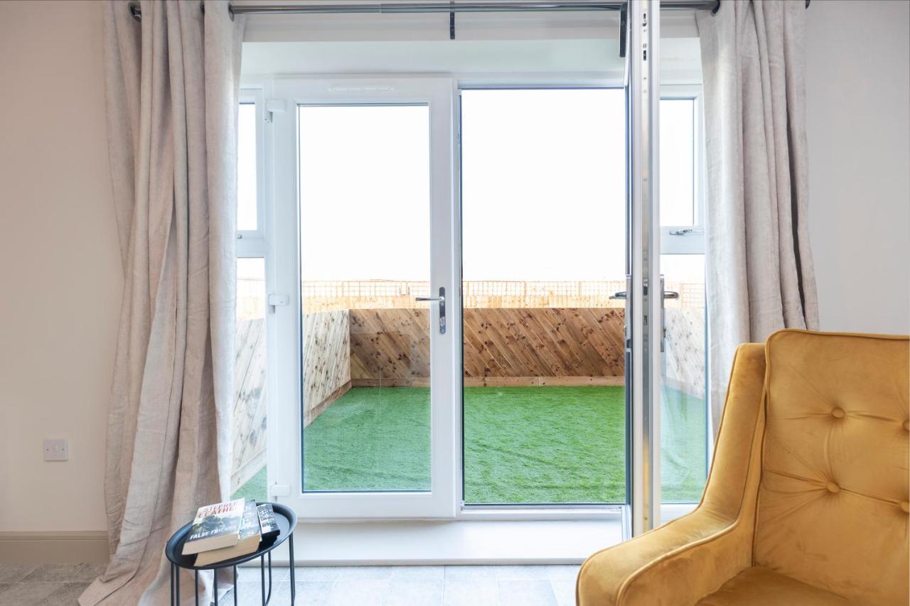 Avery House 2 - Two Bedroom With Outdoor Terrace By Bpne ดาร์ลิงตัน ภายนอก รูปภาพ